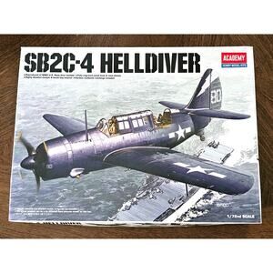 SB2C-4 Helldiver MODEL